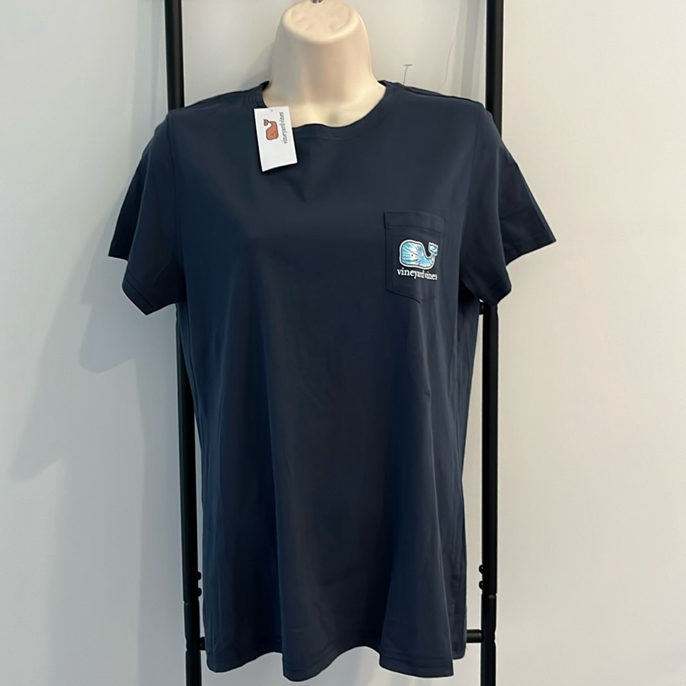 Vineyard Vines Martha’s Vineyard Graphic Tee Blue Tie Dye Pocket Women S